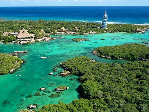 Xenses + Xcaret